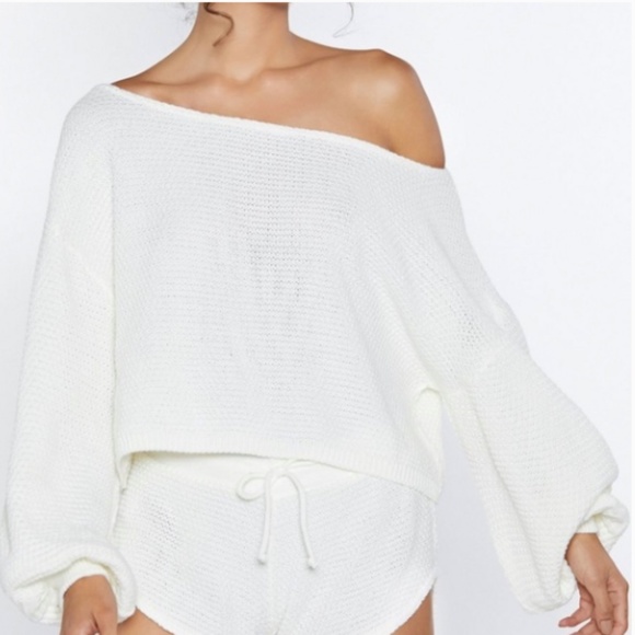Nasty Gal Sweaters - NWOT Nasty Gal White Sweater